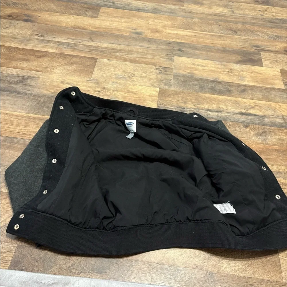 Old Navy Kids Varsity Jacket Size M (8) | Black & Gray Snap Button Jacket